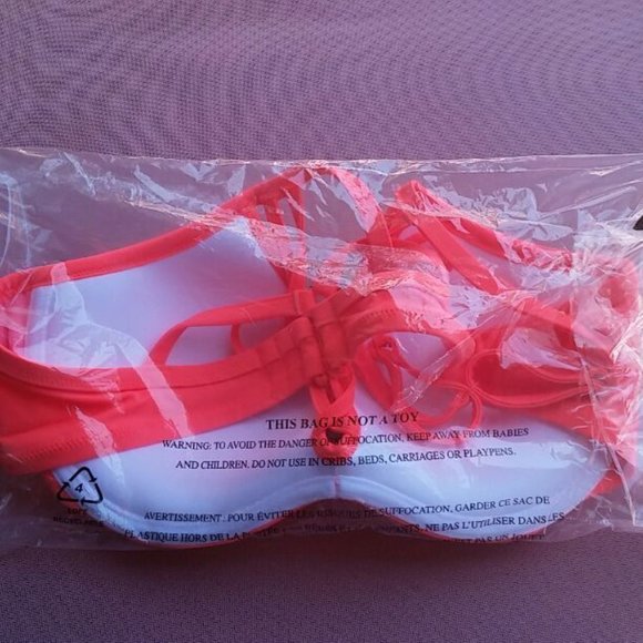 New Victoria's Secret strappy bikini top - Picture 2 of 4